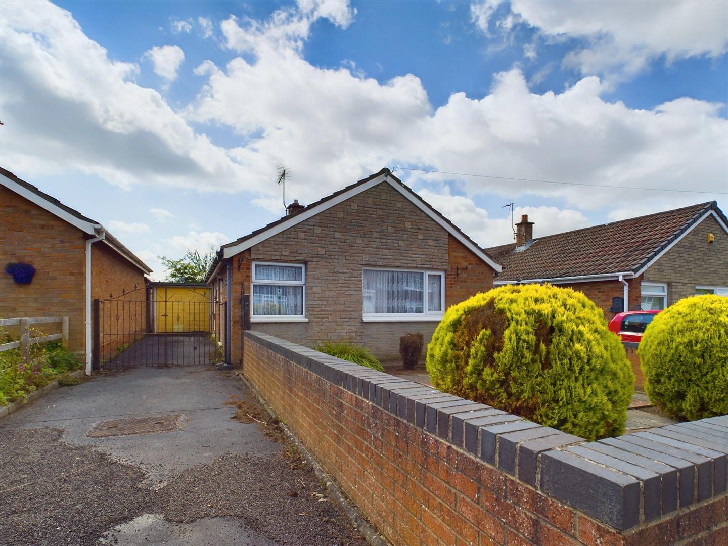 Thoresby Avenue, Bridlington Belts Estate Agents